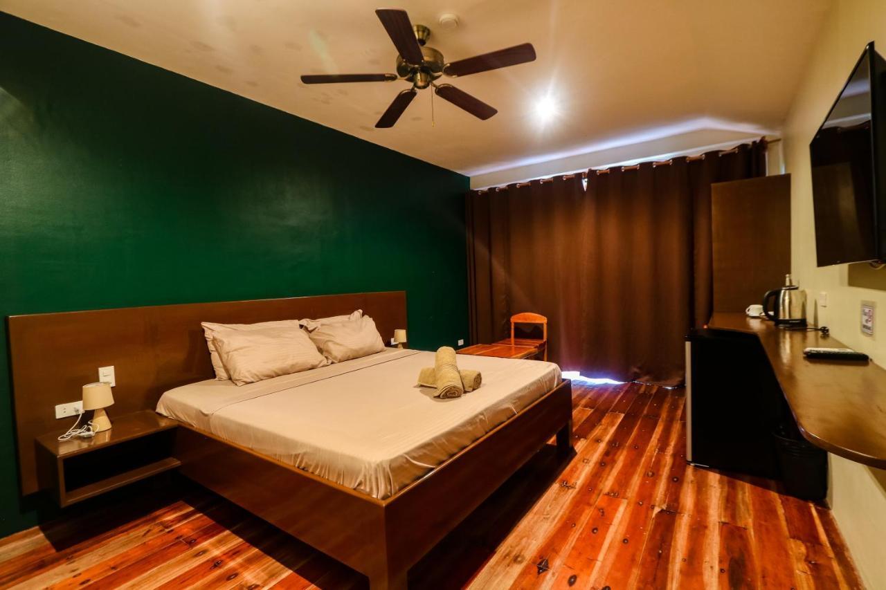 Nakabalo Guesthouse & Restaurant Сикиджор Екстериор снимка