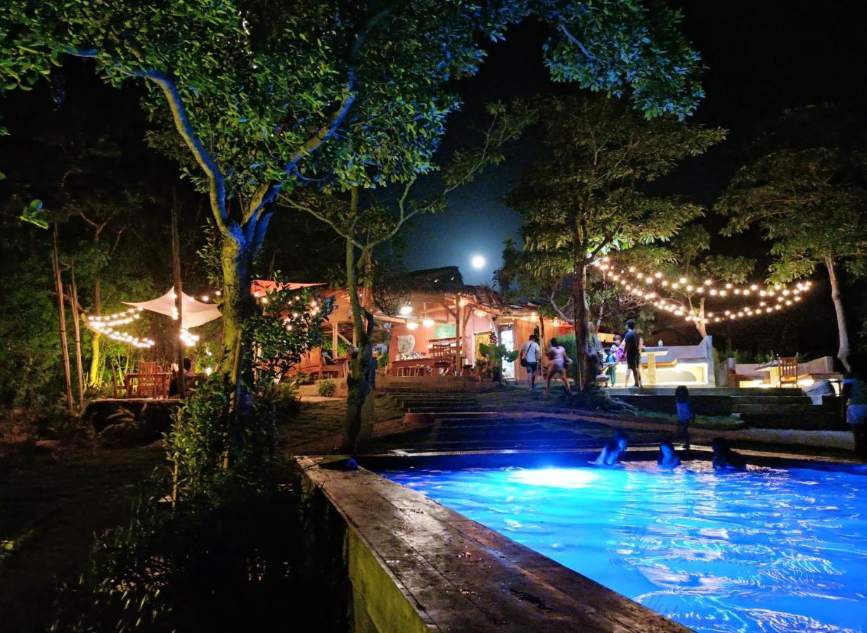 Nakabalo Guesthouse & Restaurant Сикиджор Екстериор снимка